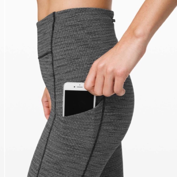 Lululemon Speed Up Tight - Picture 9 of 10